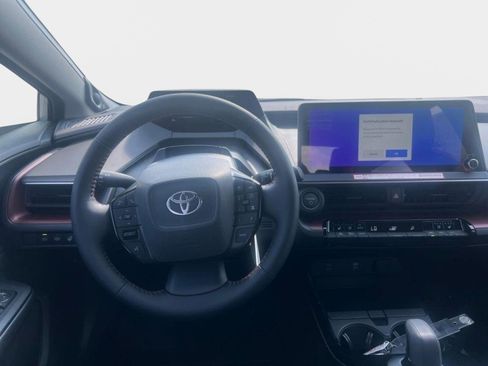New 2026 Toyota Prius Plug-In Hybrid FWD image 10