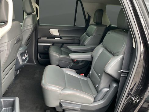 Certified 2025 Ford Expedition Max Active AWD/4WD image 24