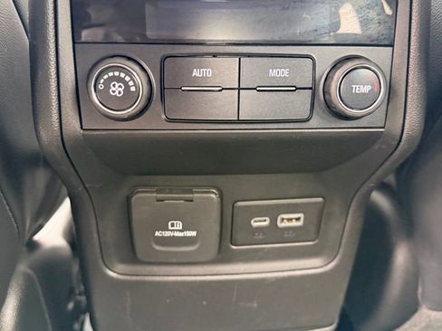 Used 2021 GMC Acadia AT4 image 31