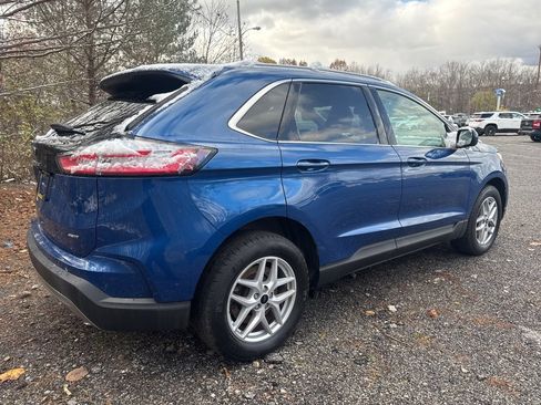 Used 2024 Ford Edge SEL w/ Convenience Package image 11
