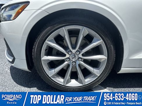 Used 2019 Volvo S60 T5 Momentum FWD image 33