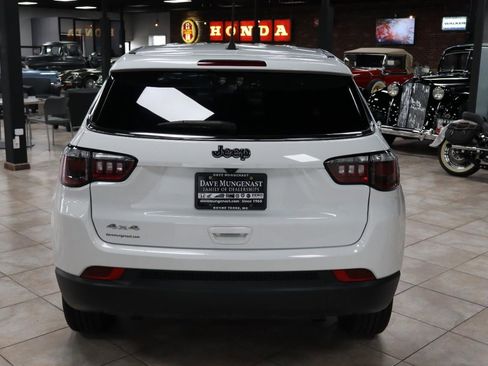 Used 2023 Jeep Compass Sport image 4