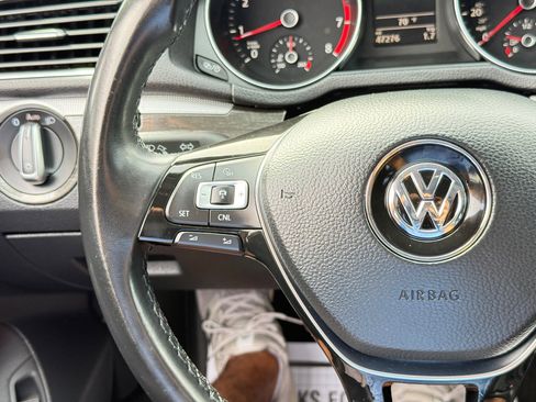 Used 2018 Volkswagen Passat 2.0T SE image 63