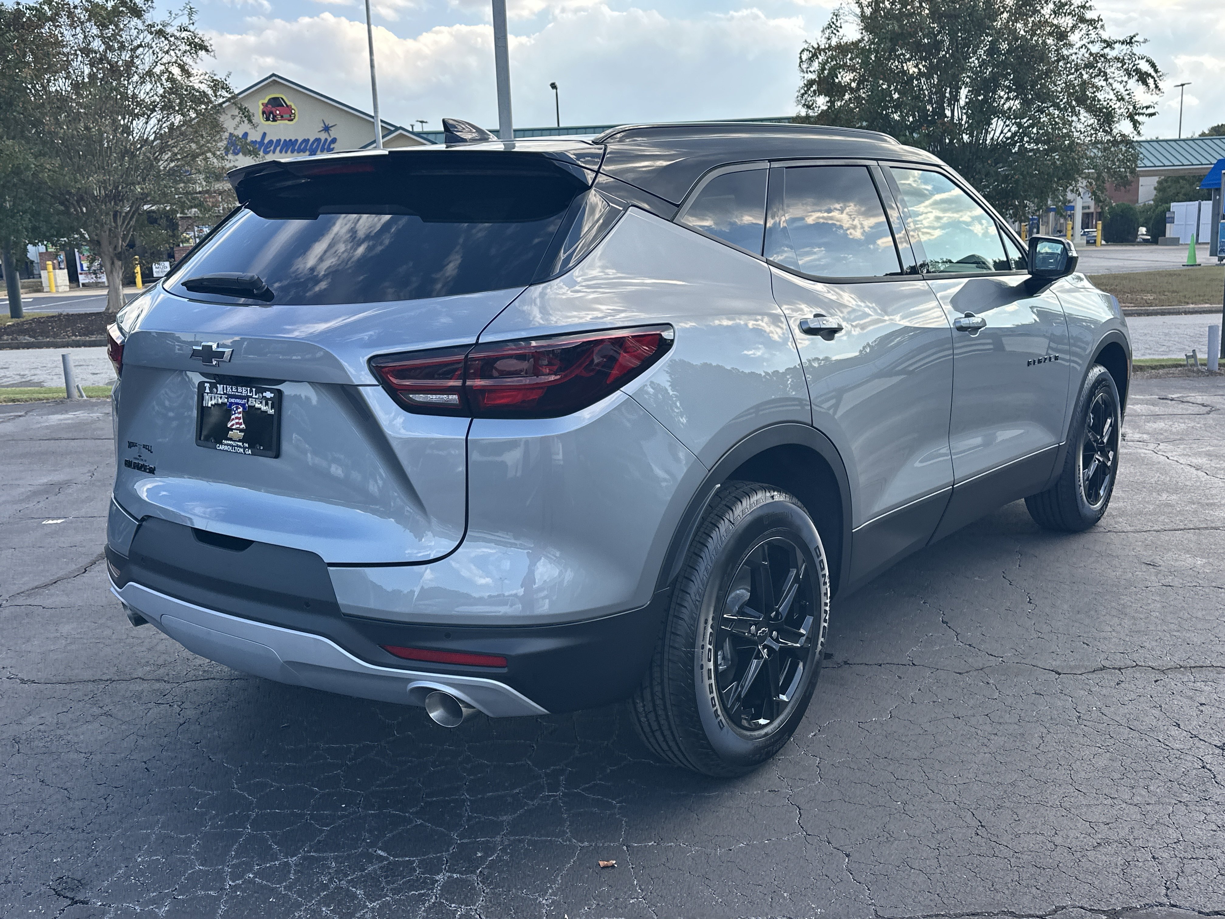 New 2026 Chevrolet Blazer LT w/ Sound & Technology Package FWD image 9