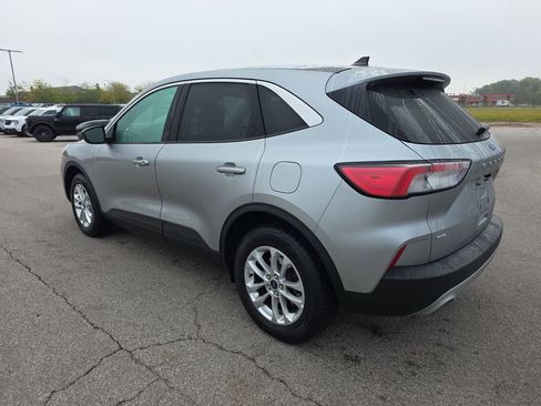 Used 2022 Ford Escape SE w/ Convenience Package image 5