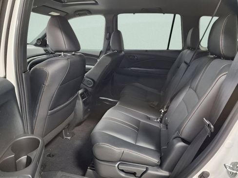 Certified 2023 Honda Passport TrailSport image 17