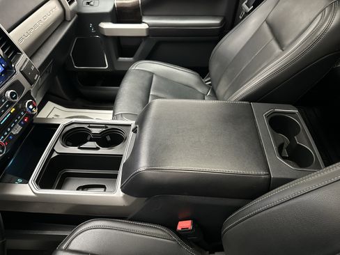 Used 2022 Ford F250 Lariat AWD/4WD image 24