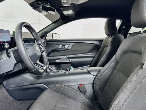 Used 2024 Ford Mustang Coupe RWD image 8