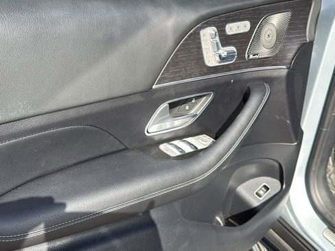 Certified 2025 Mercedes-Benz GLS 450 4MATIC image 22