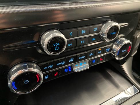 Used 2024 Ford F150 Lariat w/ Equipment Group 502A High image 47