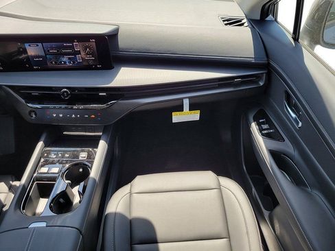 New 2025 Nissan Murano SV AWD/4WD image 22