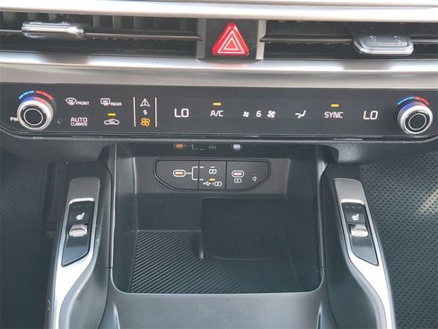 New 2026 Kia Sorento EX image 14