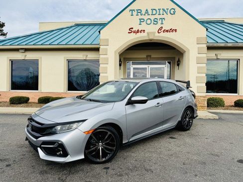 Used 2021 Honda Civic Sport image 2