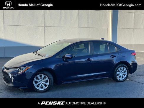 Used 2020 Toyota Corolla LE image 1