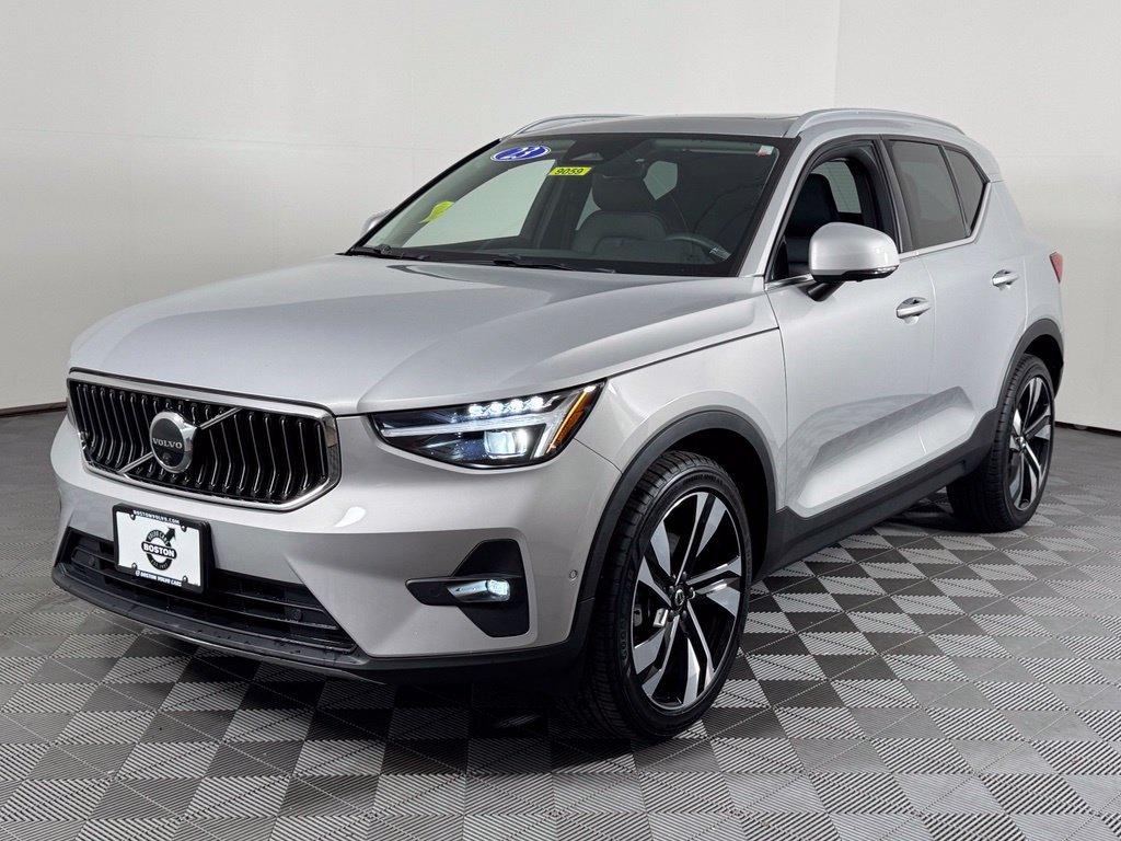 Certified 2023 Volvo XC40 B5 Ultimate w/ Protection Package Premier AWD/4WD image 13