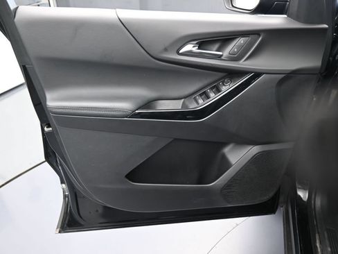 Used 2026 Chevrolet Equinox LT FWD image 12