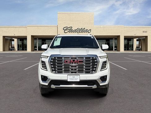 Used 2026 GMC Yukon XL Denali w/ Denali Reserve Package AWD/4WD image 2
