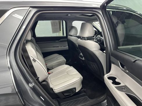 Used 2025 Hyundai Palisade SEL FWD image 17