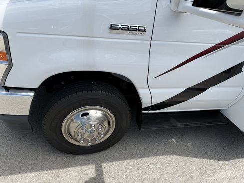 Used 2023 Ford E-350 and Econoline 350 Super Duty w/ Motorhome Prep Package image 16