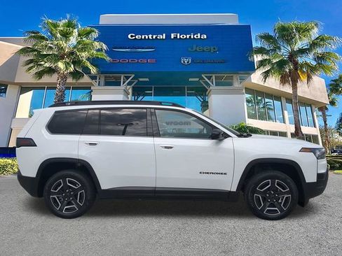 New 2026 Jeep Cherokee Laredo AWD/4WD image 4
