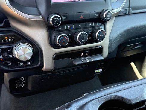 Used 2020 RAM 1500 Laramie w/ Off Road Group AWD/4WD image 15
