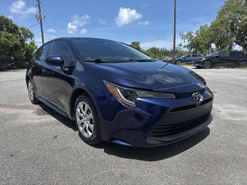 Used 2023 Toyota Corolla LE FWD image 8