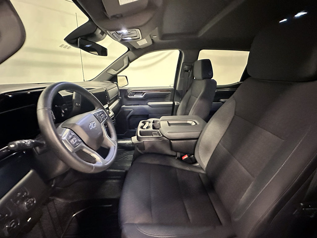 Used 2026 Chevrolet Silverado 1500 RST w/ RST Select Package AWD/4WD image 3