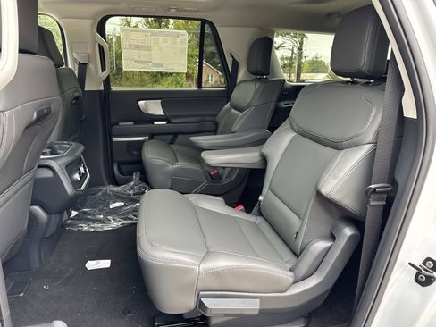 New 2025 Ford Expedition Max Active image 7