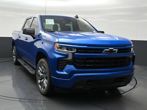 Used 2024 Chevrolet Silverado 1500 RST RWD image 8