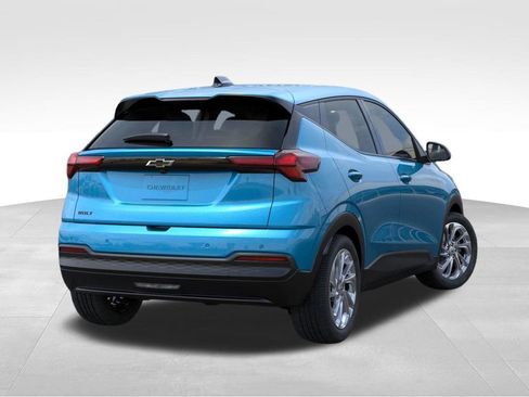 New 2027 Chevrolet Bolt LT w/ Comfort Package FWD image 4