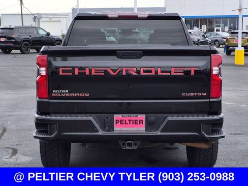 Used 2025 Chevrolet Silverado 1500 Custom w/ Turbomax Blackout Package AWD/4WD image 5