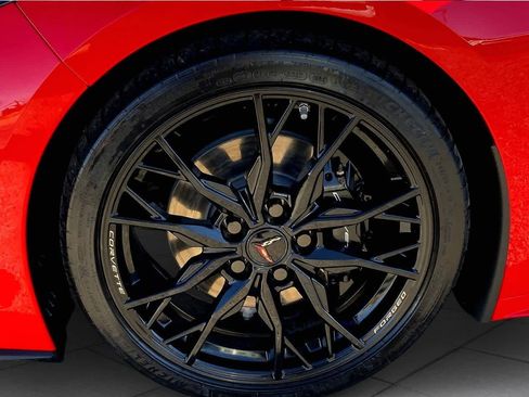 Used 2025 Chevrolet Corvette Stingray Coupe w/ 1LT image 9