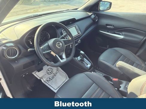 Used 2019 Nissan Kicks SR w/ SR Premium Package FWD image 4