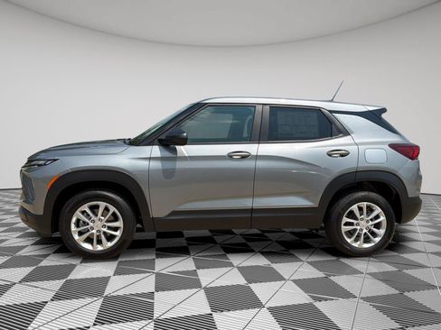 New 2026 Chevrolet TrailBlazer LS w/ LS Convenience Package AWD/4WD image 2