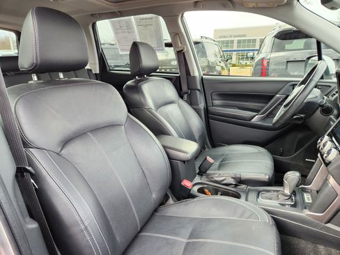 Used 2018 Subaru Forester 2.5i Touring w/ Popular Package #2 image 17