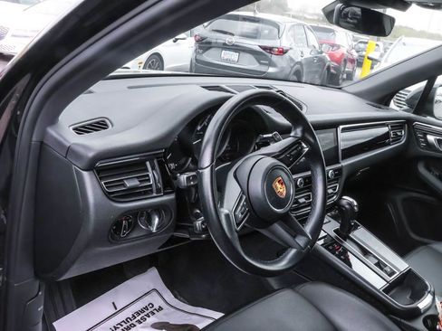 Used 2023 Porsche Macan AWD/4WD image 14