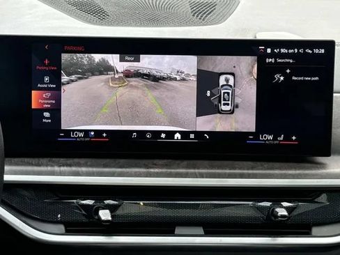 Used 2025 BMW X7 xDrive40i AWD/4WD image 18