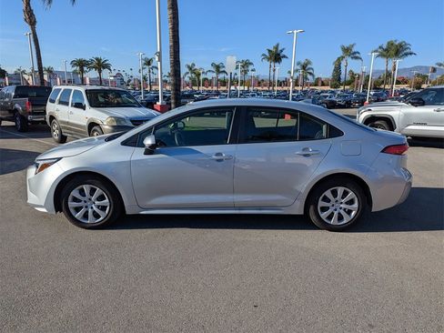 Certified 2025 Toyota Corolla LE image 2