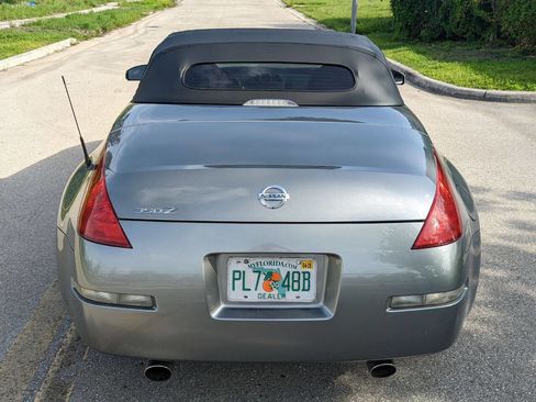 Used 2004 Nissan 350Z Touring image 5