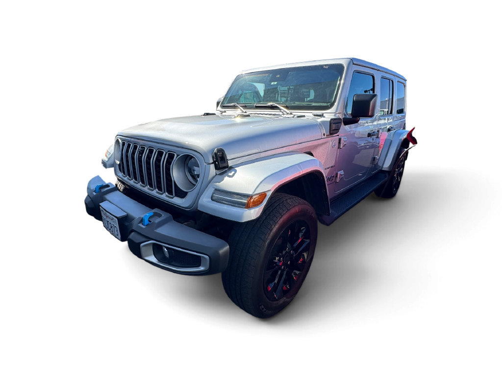 Used 2024 Jeep Wrangler Unlimited Sahara w/ Technology Group AWD/4WD image 17