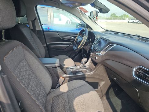 Used 2022 Chevrolet Equinox LT FWD image 11