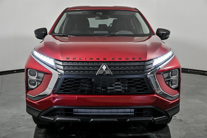New 2026 Mitsubishi Eclipse Cross LE AWD/4WD image 4
