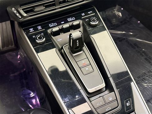 Used 2024 Porsche 911 Carrera image 16
