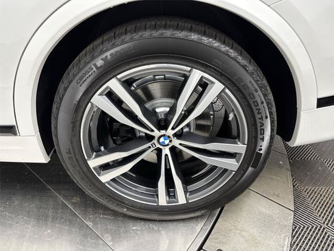 New 2027 BMW X7 xDrive40i w/ M Sport Package AWD/4WD image 27