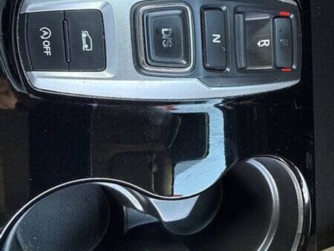 Used 2017 Honda Pilot Touring image 35
