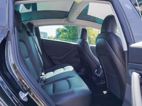 Used 2019 Tesla Model 3 Long Range image 27