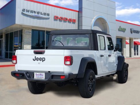 New 2026 Jeep Gladiator Sport image 5