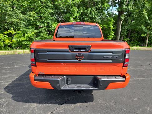 New 2025 Nissan Frontier PRO-4X w/ Pro Convenience Package image 8