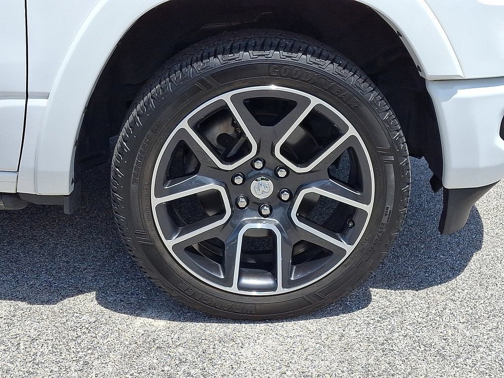 Used 2021 RAM 1500 Laramie AWD/4WD image 11
