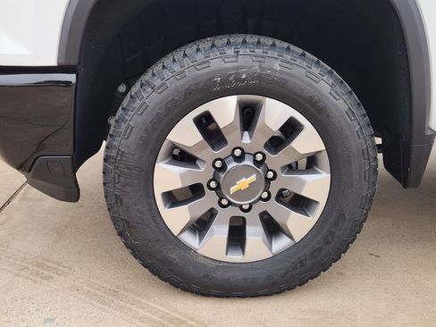 New 2026 Chevrolet Silverado 2500 Custom w/ Custom Value Package image 11